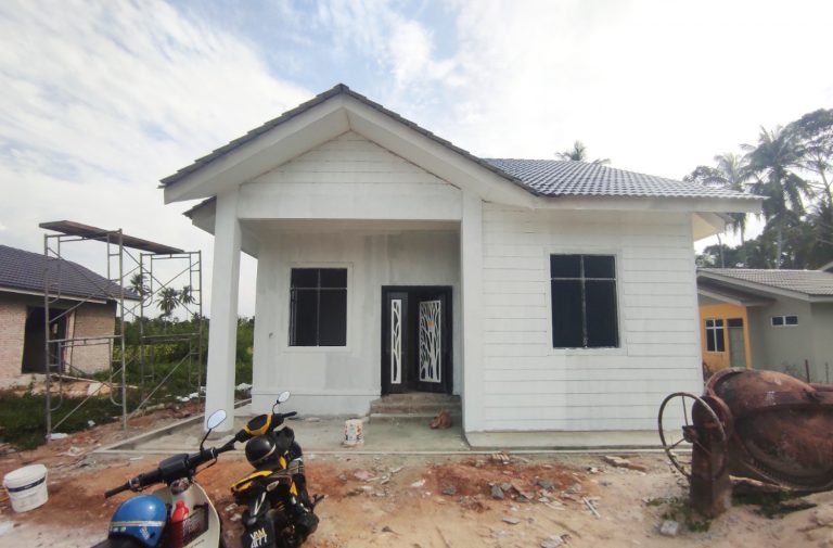 PROGRESS PEMBINAAN RUMAH 011