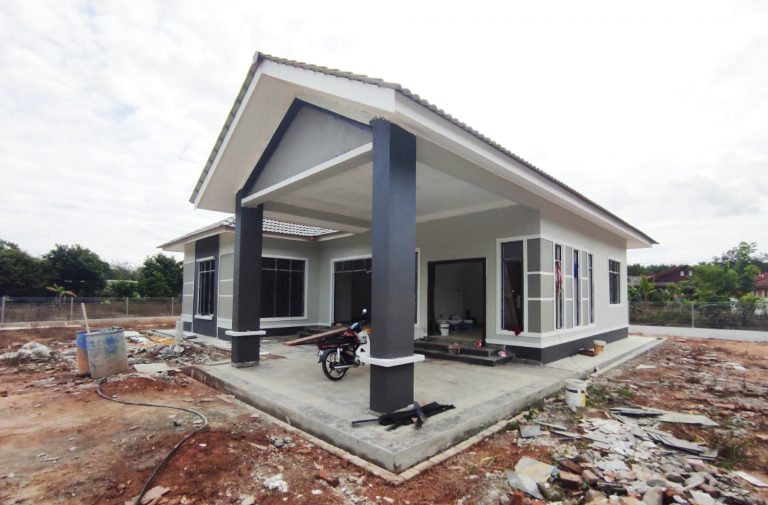 PROGRESS PEMBINAAN RUMAH 010